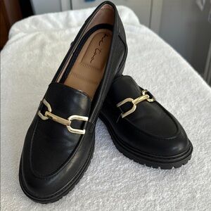 Elegant Black Loafers with Gold Accent